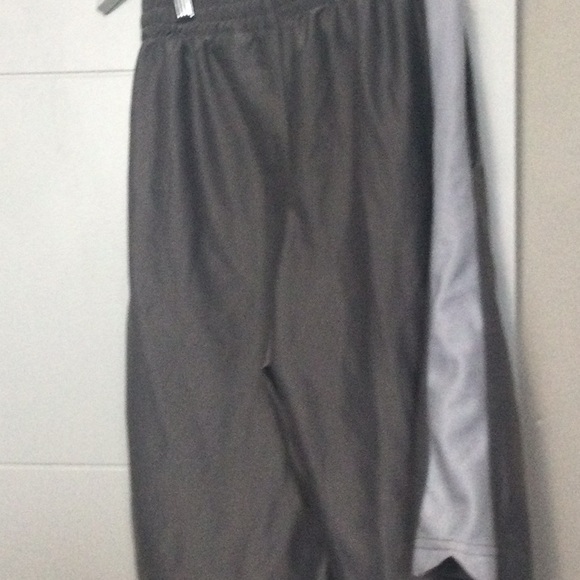 Boy’s Puma Shorts - Picture 5 of 5